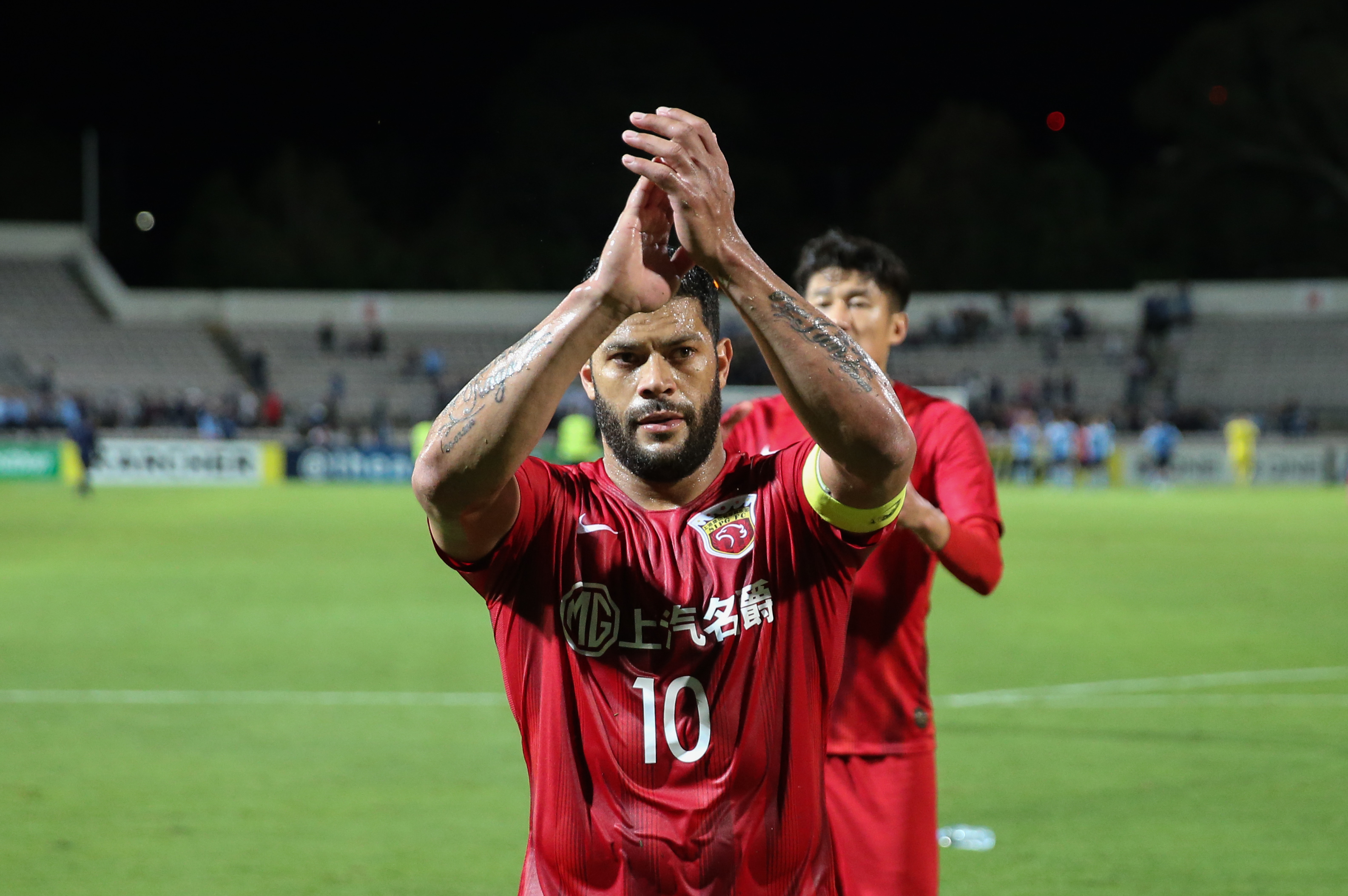 关于圣埃蒂安战平巴黎FC，圈粉拿到重要一分的信息